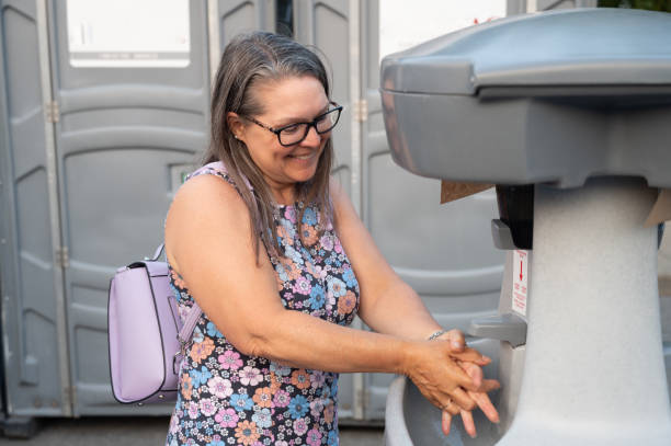 Best Porta potty rental near me  in Cleveland, MS